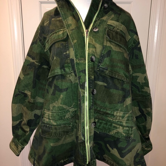 Free people Camo print jacket women’s size xs - Picture 2 of 8